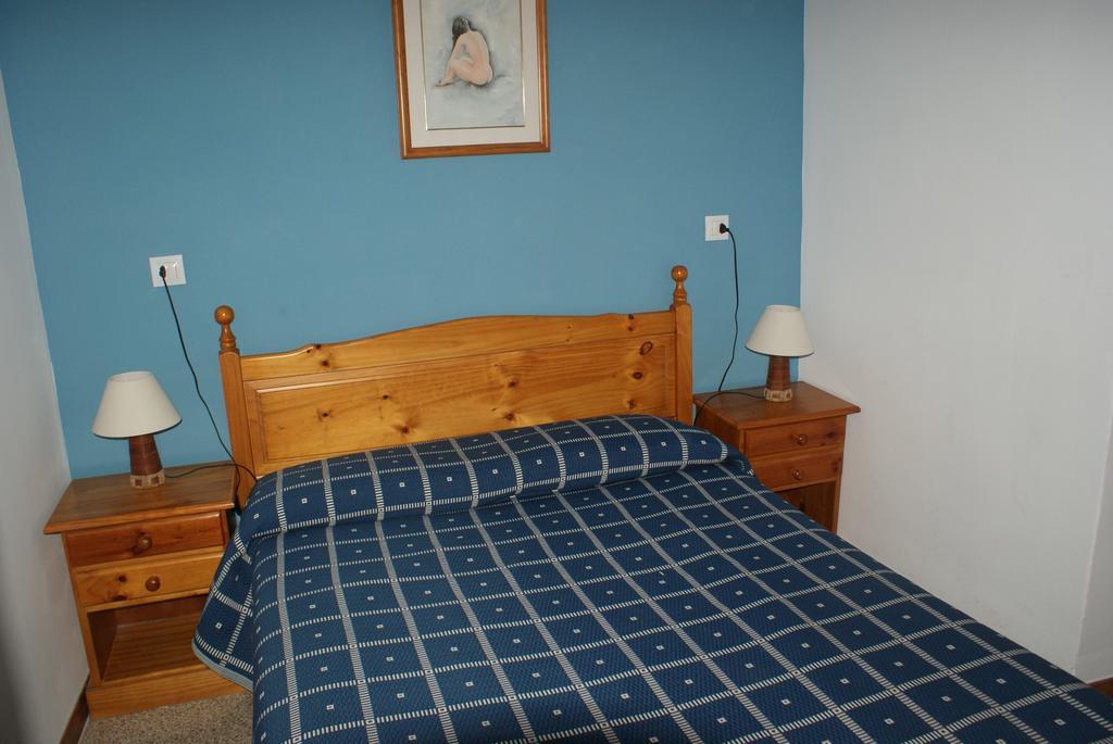 Double or Twin Room Private Bathroom