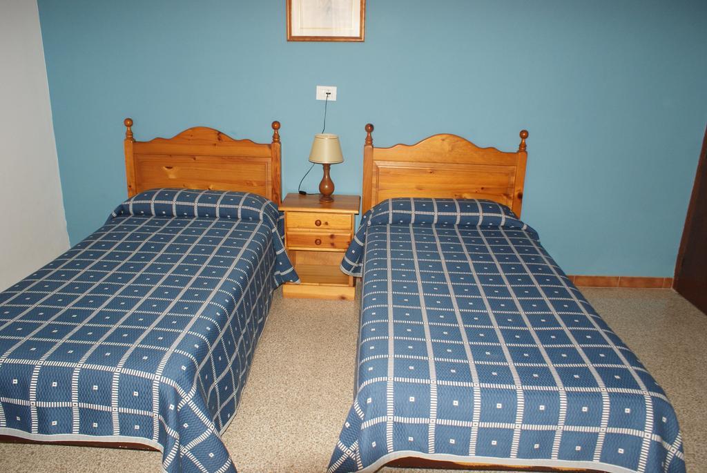 Double or Twin Room Private Bathroom